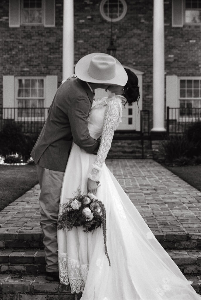 Romantic fall wedding portraits at The Colonial At Sunset, a western wedding venue in Central Florida.